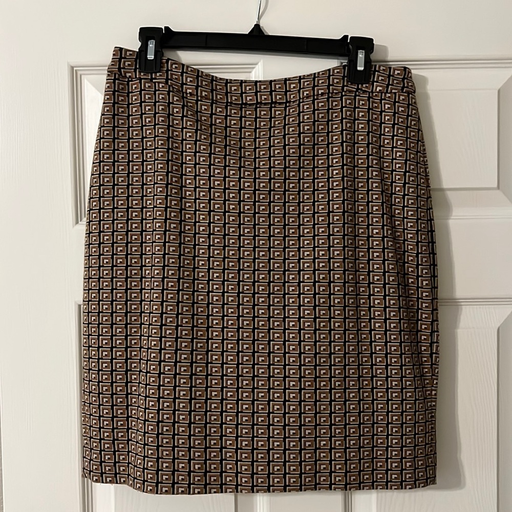 Halogen skirt